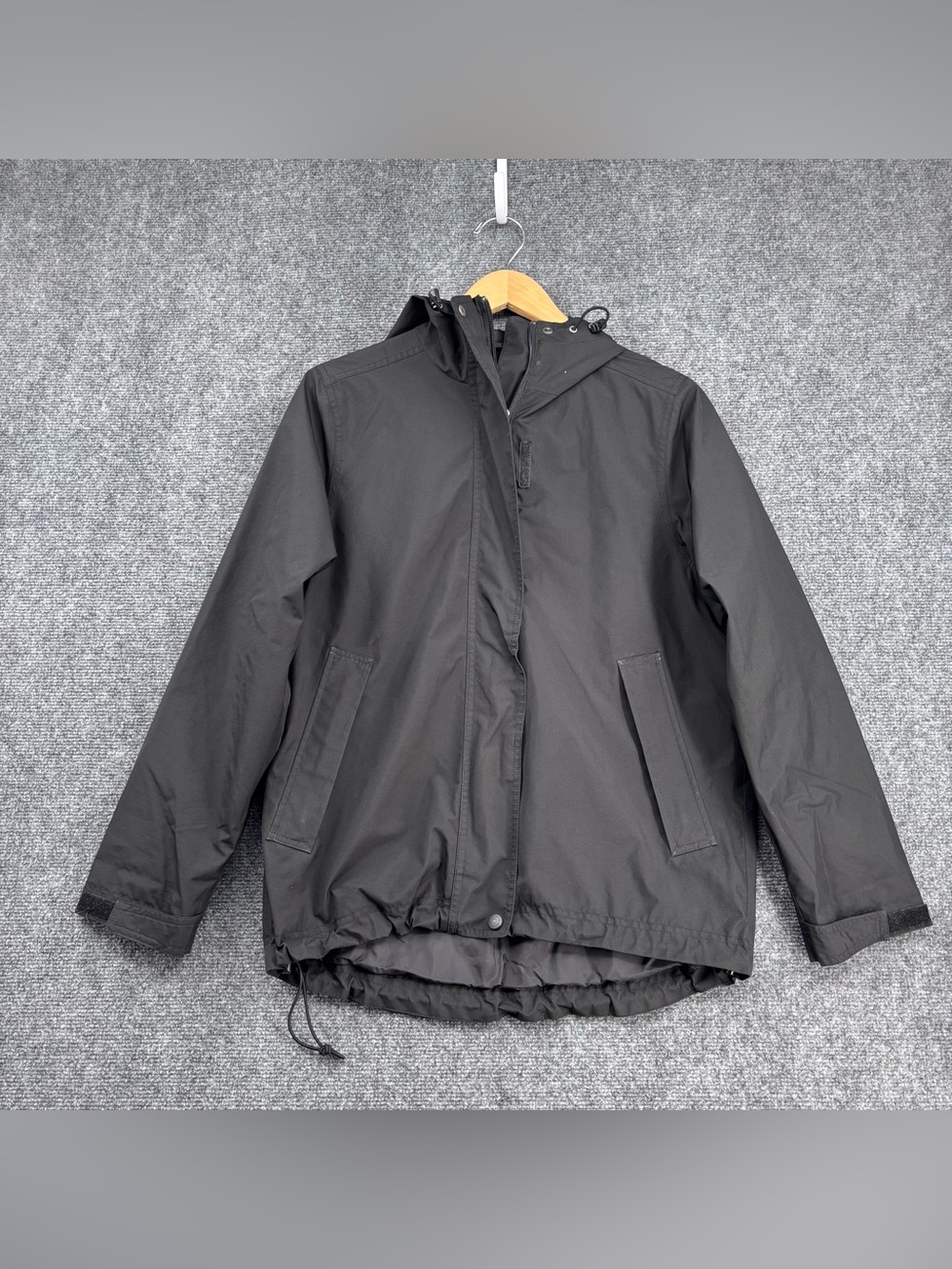 LL Bean Black Gorpcore Full Zip Gore-Tex Hooded Rain Jacket Women’s XS